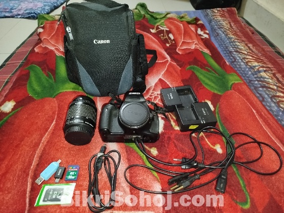CANON 600D